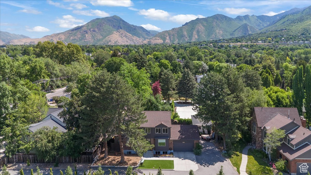 2494 E MURRAY HOLLADAY RD Holladay, UT 84117