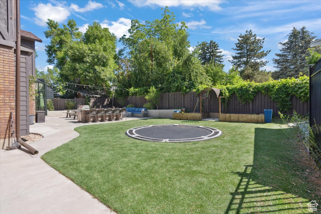 2494 E MURRAY HOLLADAY RD Holladay, UT 84117