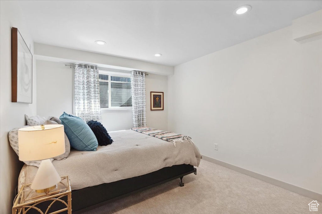2494 E MURRAY HOLLADAY RD Holladay, UT 84117