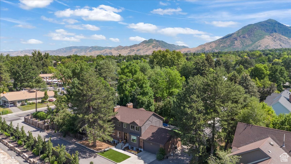 2494 E MURRAY HOLLADAY RD Holladay, UT 84117