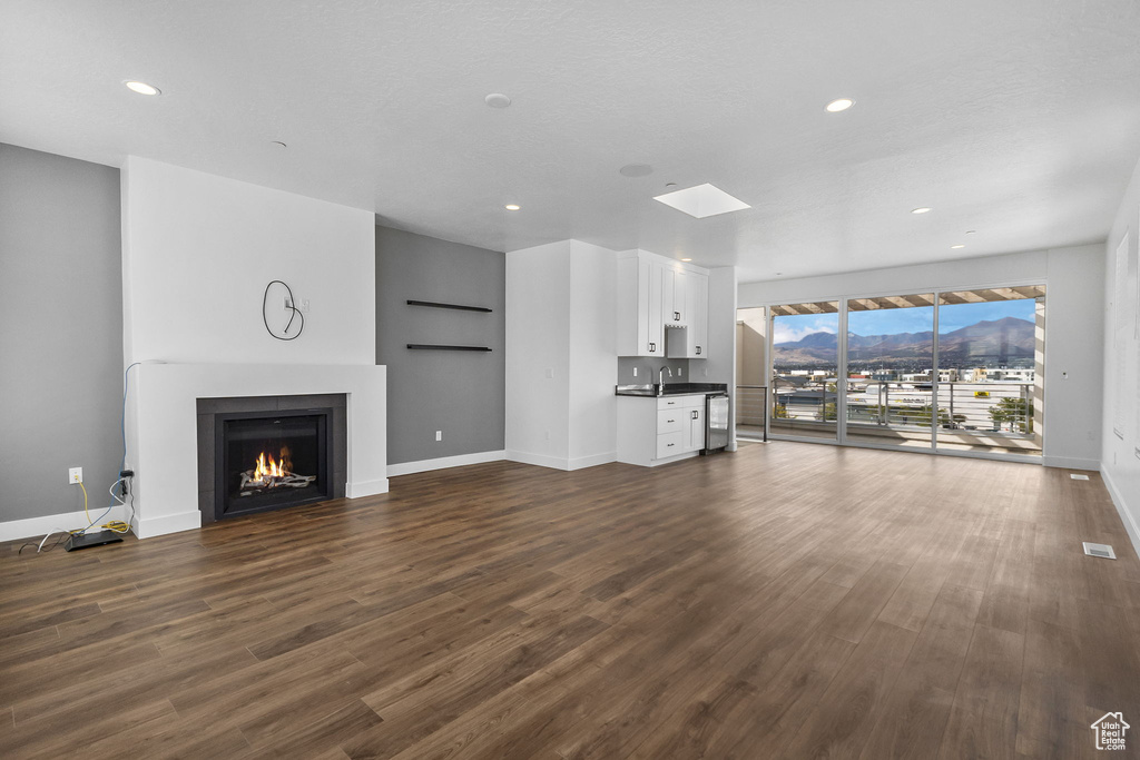 11211 S CLEAR BLUE DR South Jordan, UT 84009