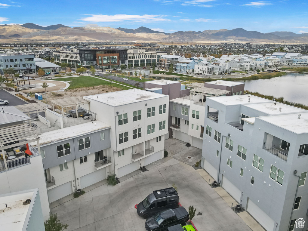 11211 S CLEAR BLUE DR South Jordan, UT 84009