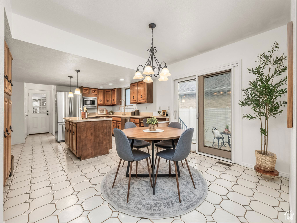 8571 S MONITOR DR Sandy, UT 84093