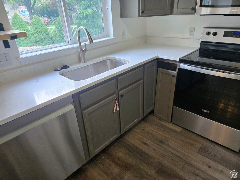 901 S SARATOGA DR Saratoga Springs, UT 84045