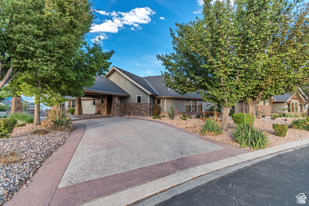901 S SARATOGA DR Saratoga Springs, UT 84045