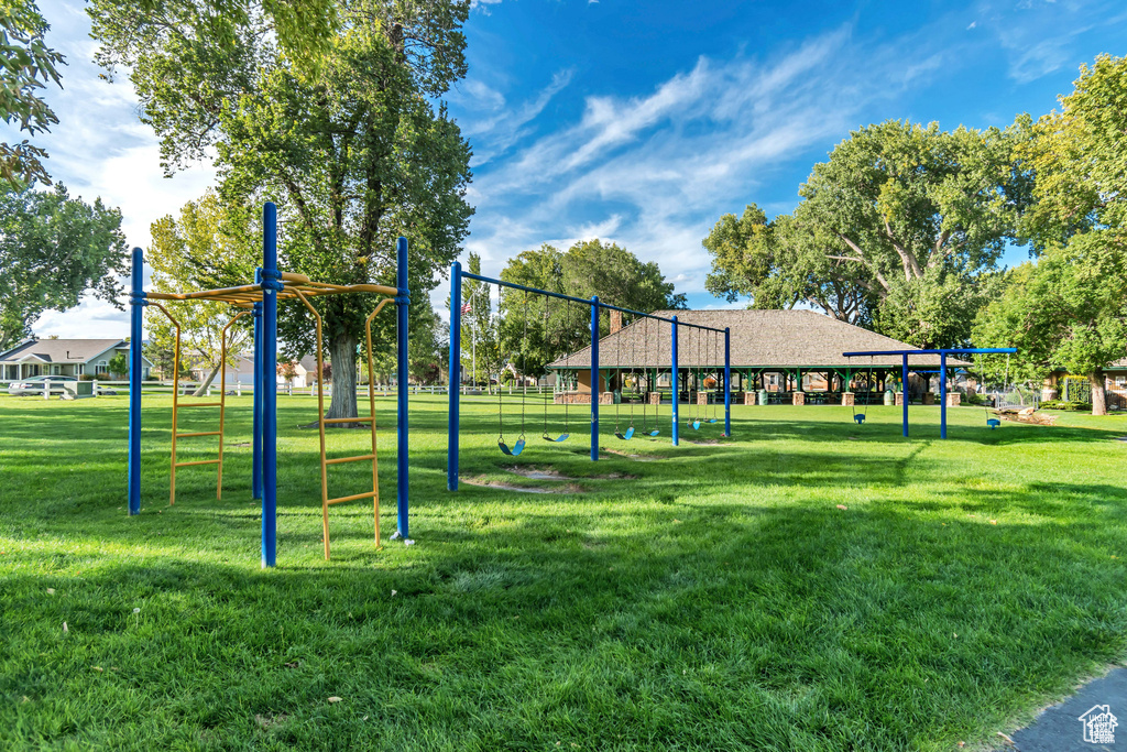 901 S SARATOGA DR Saratoga Springs, UT 84045