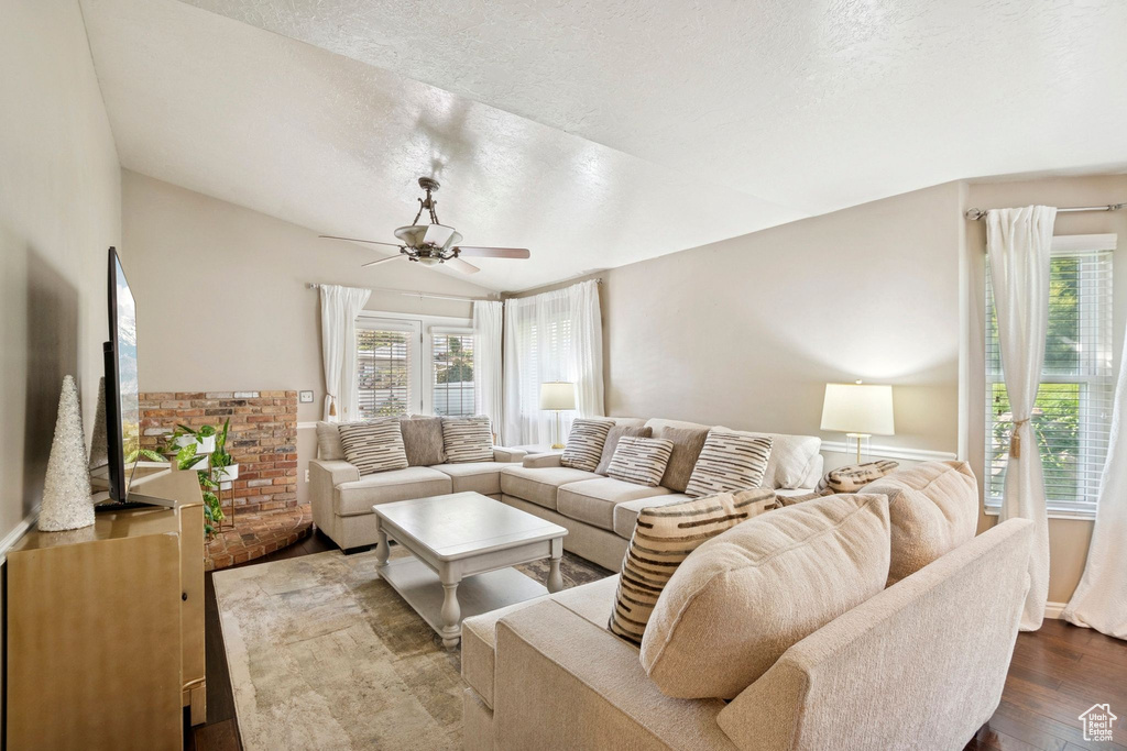 Photo 10 for MLS #2113263 at 2255 E 3225 North