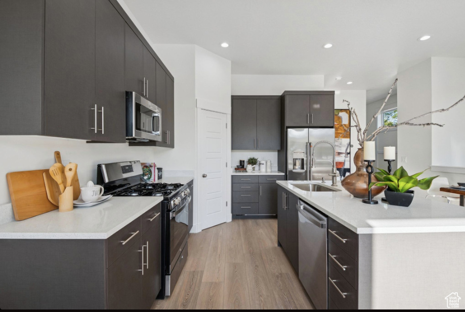 565 N 1200 W Salt Lake City, UT 84116