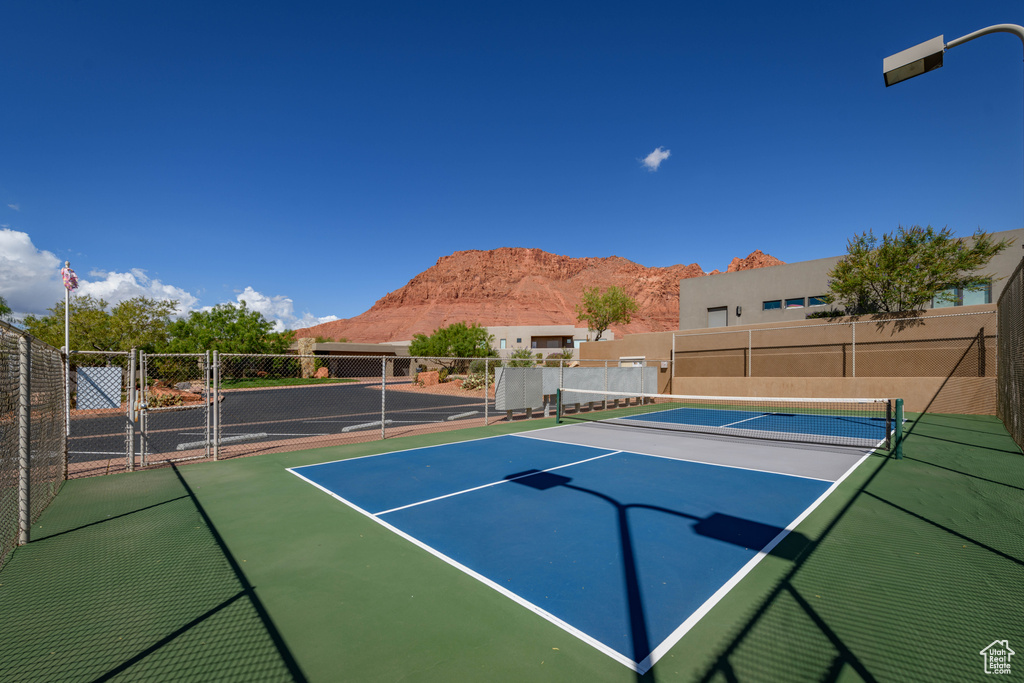 Photo 40 for MLS #2113294 at 771 E Palisades Cir