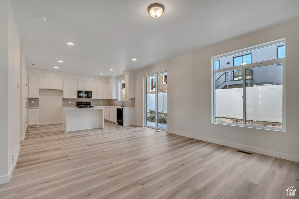 Photo 9 for MLS #2113300 at 6704 S Glade Dr #242
