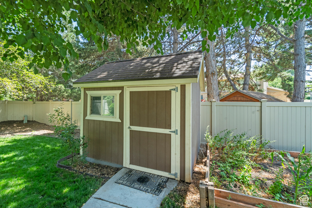 Photo 53 for MLS #2113305 at 1644 E Pebble Beach Cir