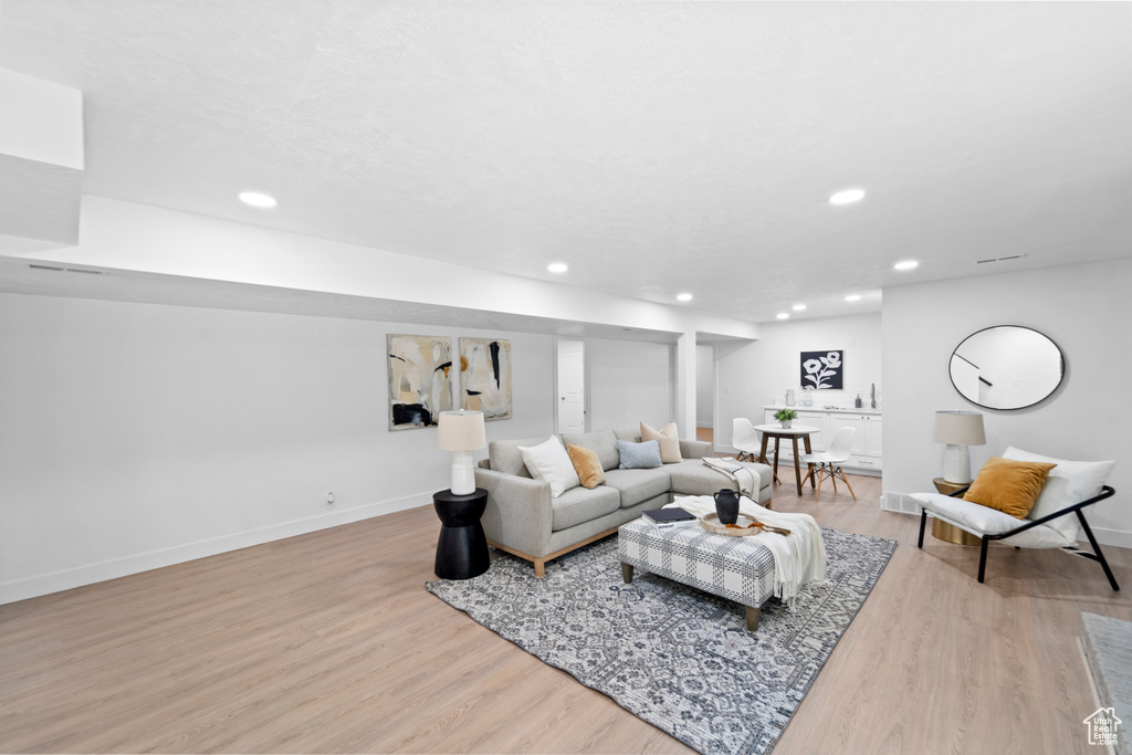 Photo 29 for MLS #2113305 at 1644 E Pebble Beach Cir