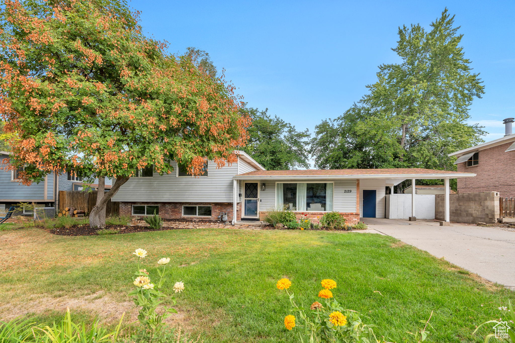 Photo 42 for MLS #2113313 at 2129 E Villaire Ave