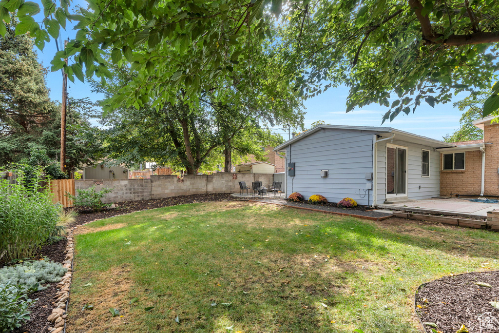 Photo 32 for MLS #2113313 at 2129 E Villaire Ave