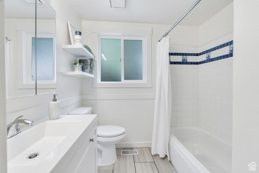 Photo 18 for MLS #2113313 at 2129 E Villaire Ave