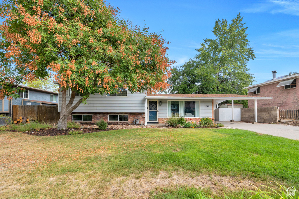 Photo 43 for MLS #2113313 at 2129 E Villaire Ave