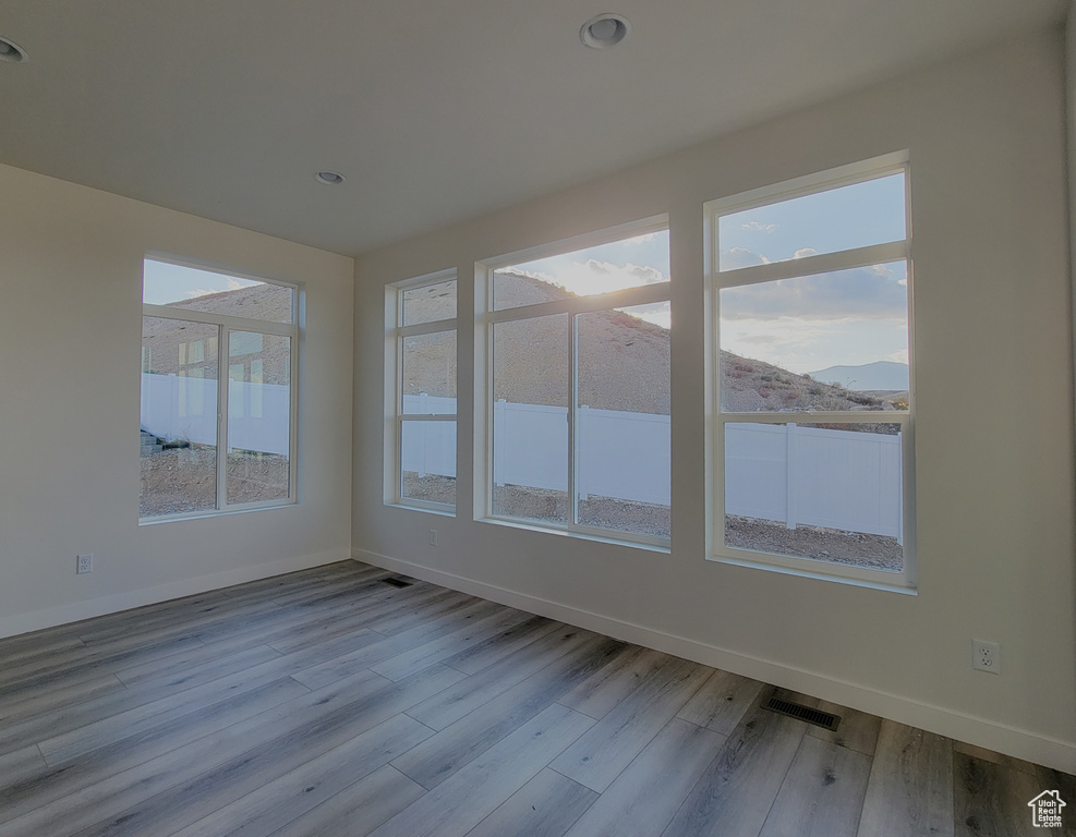Photo 9 for MLS #2113316 at 6626 S Skyloop Dr #6