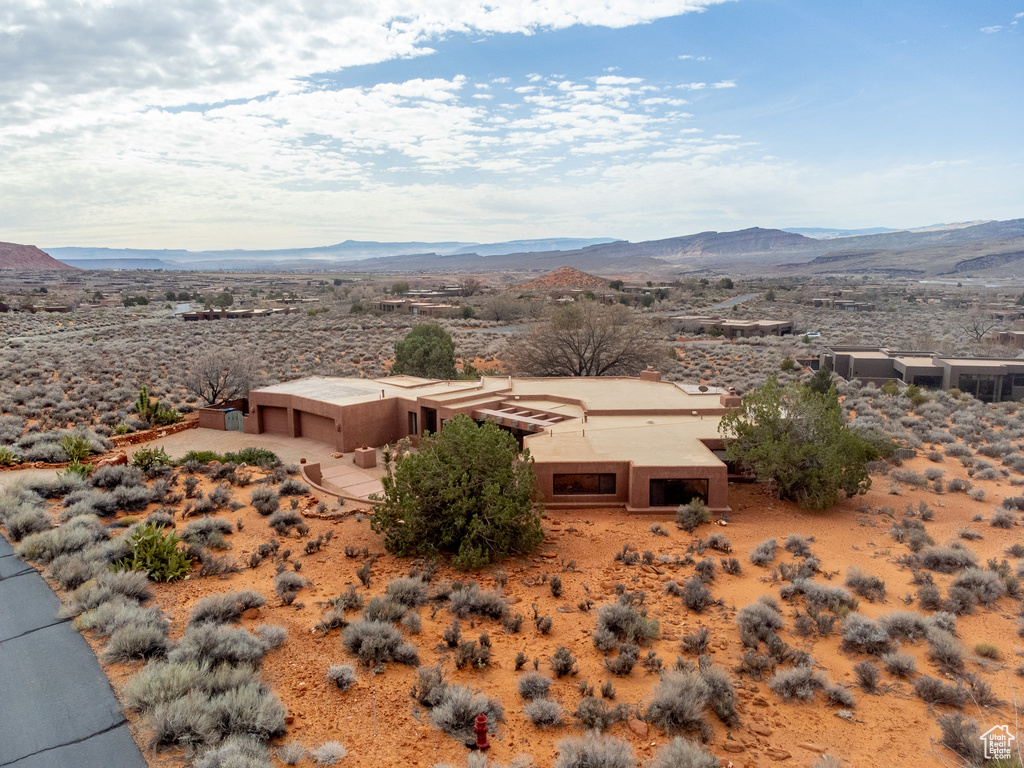 Photo 11 for MLS #2113321 at 1657 N Kayenta Dr
