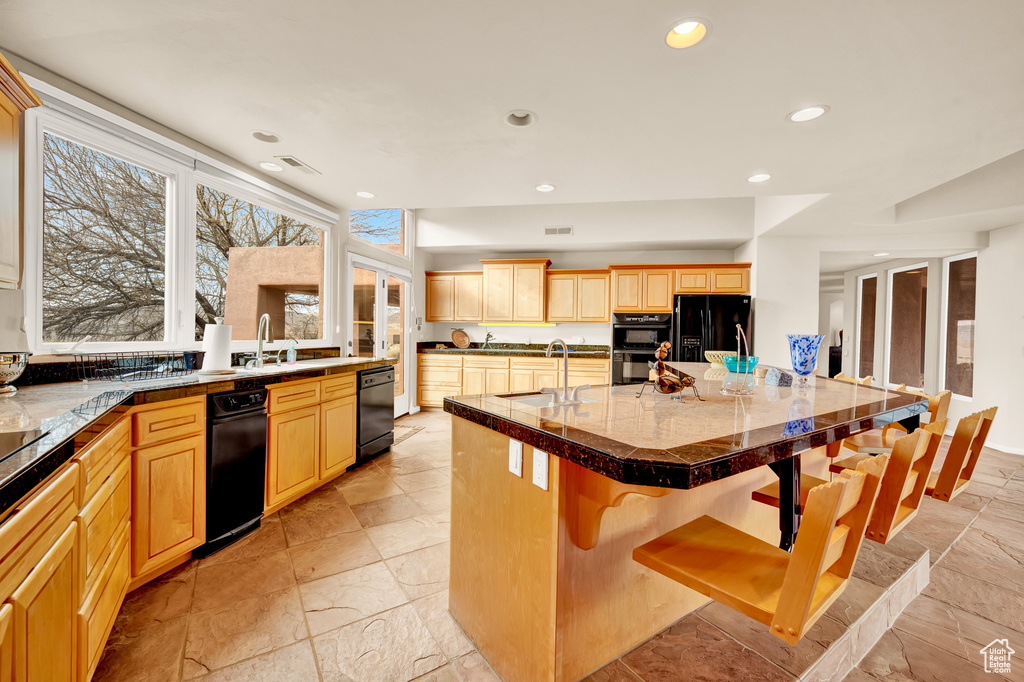 Photo 25 for MLS #2113321 at 1657 N Kayenta Dr