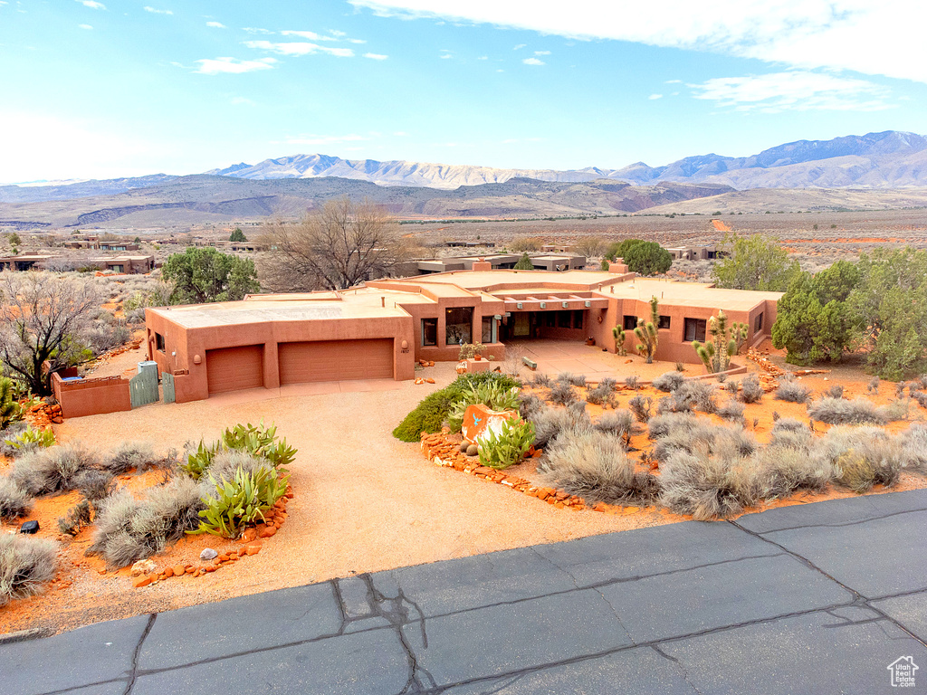 Photo 77 for MLS #2113321 at 1657 N Kayenta Dr