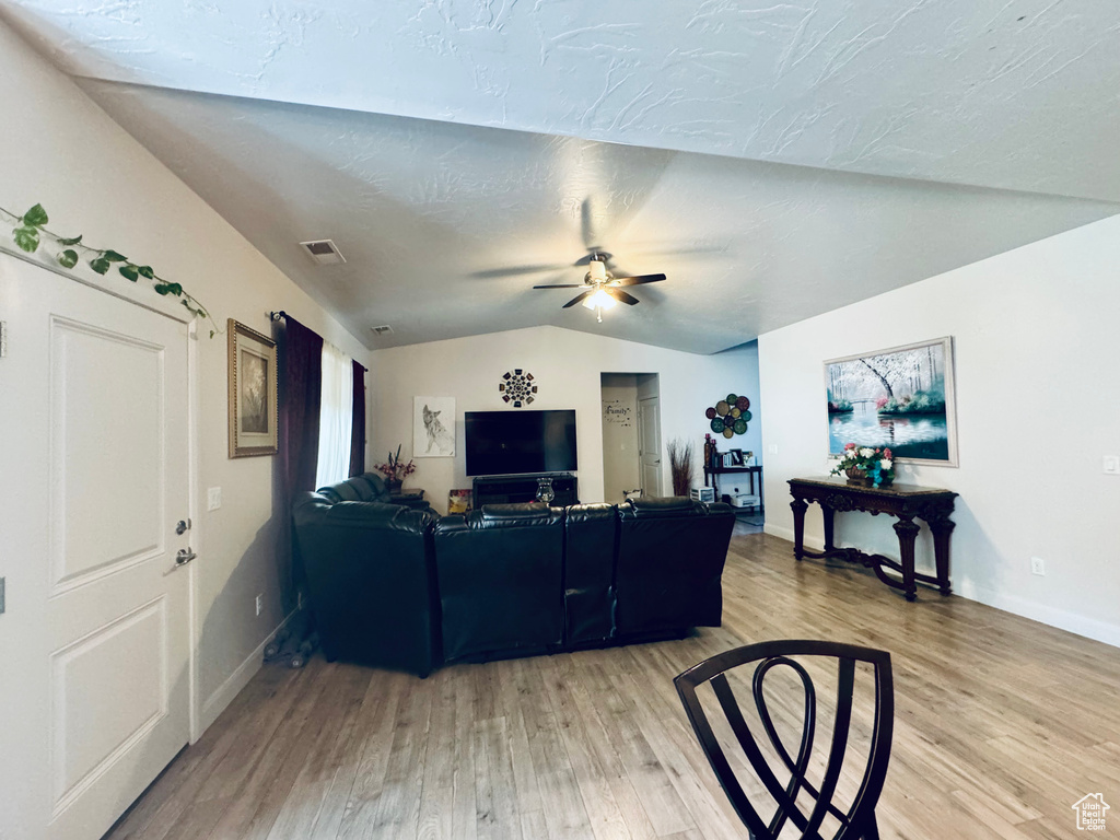 Photo 13 for MLS #2113327 at 321 W 600 North
