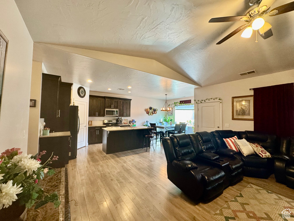 Photo 6 for MLS #2113327 at 321 W 600 North