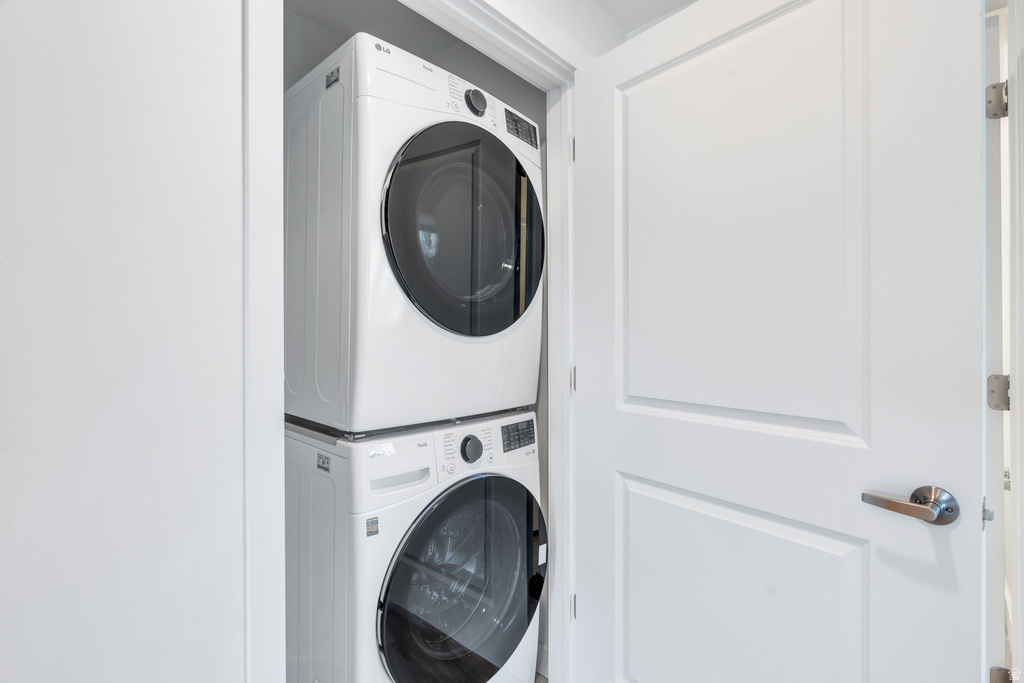 5192 W BLACK TWIG DR #D101 South Jordan, UT 84009