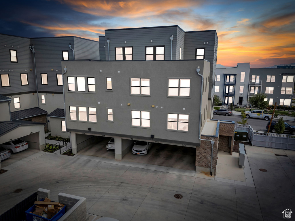 5192 W BLACK TWIG DR #101 South Jordan, UT 84009