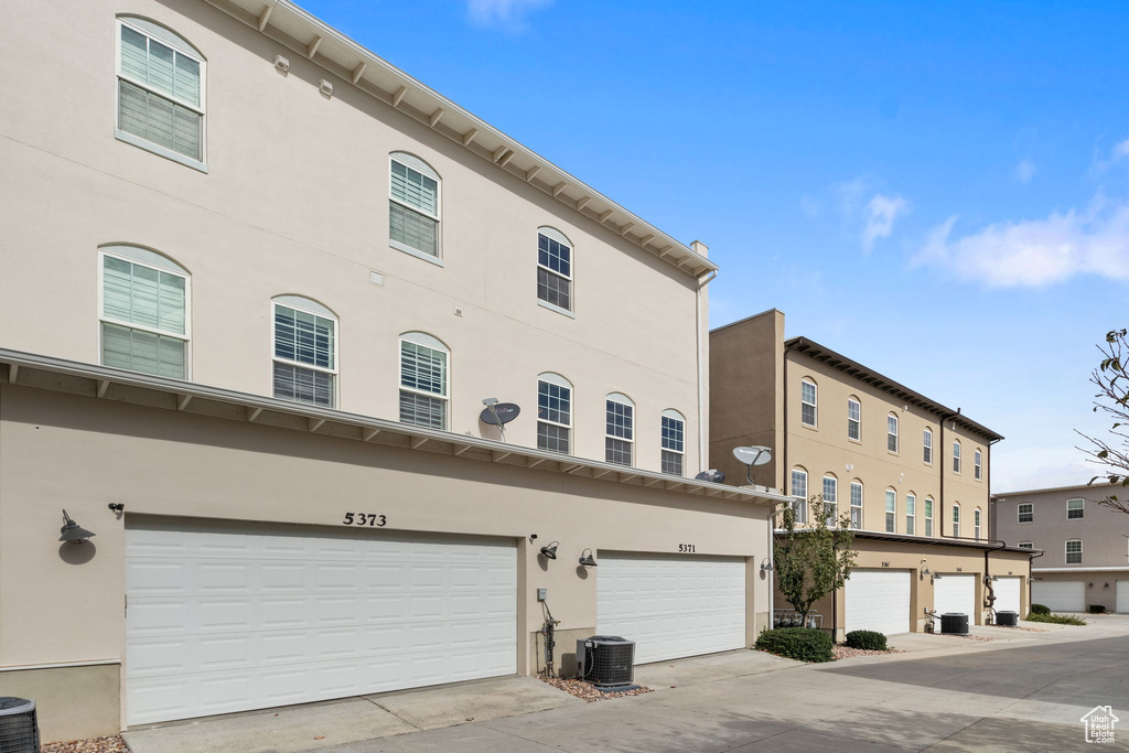 5371 W BOWSTRING WAY South Jordan, UT 84009