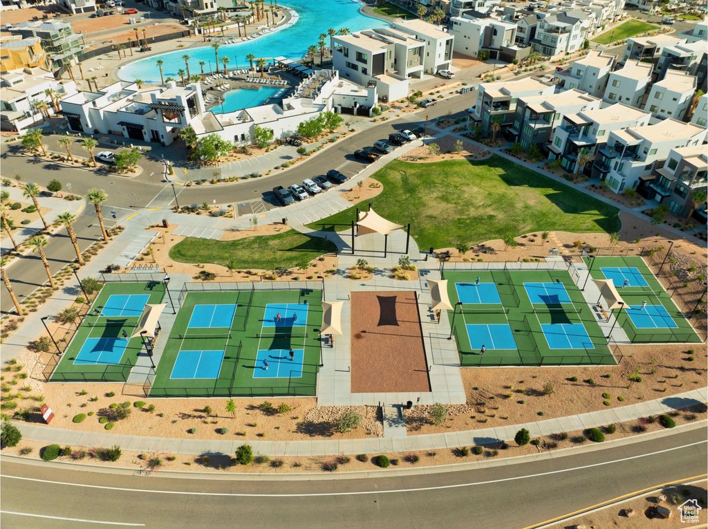 702 W JUNIPER DR St George, UT 84790