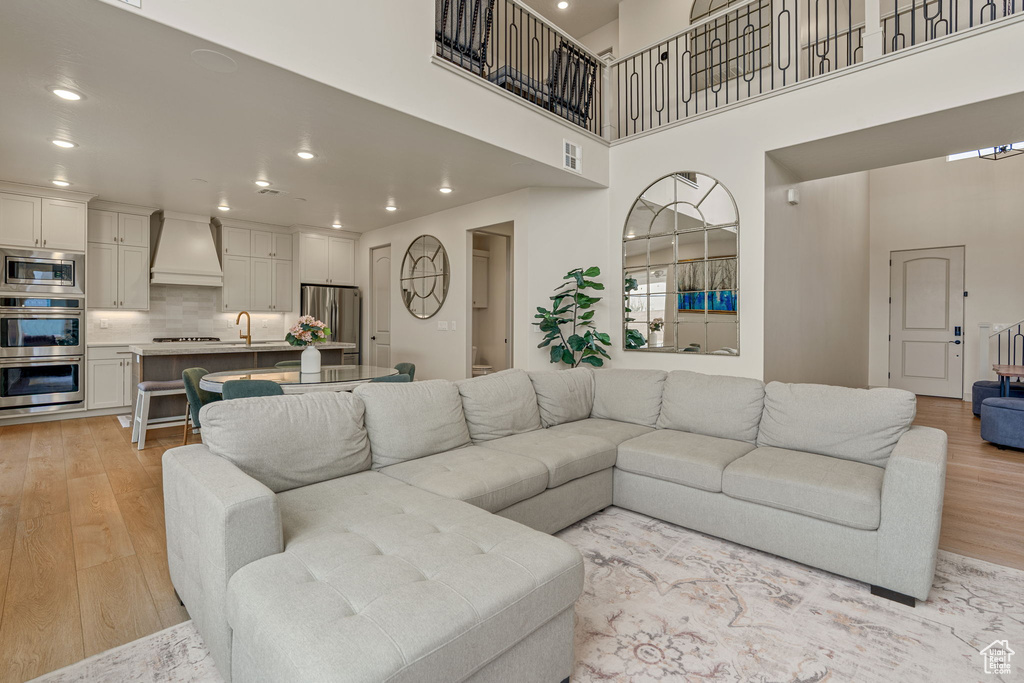 702 W JUNIPER DR St George, UT 84790