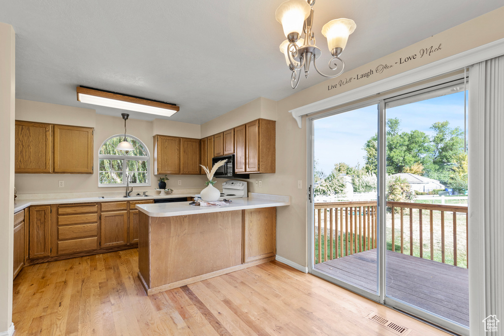 43 E 1825 N Centerville, UT 84014