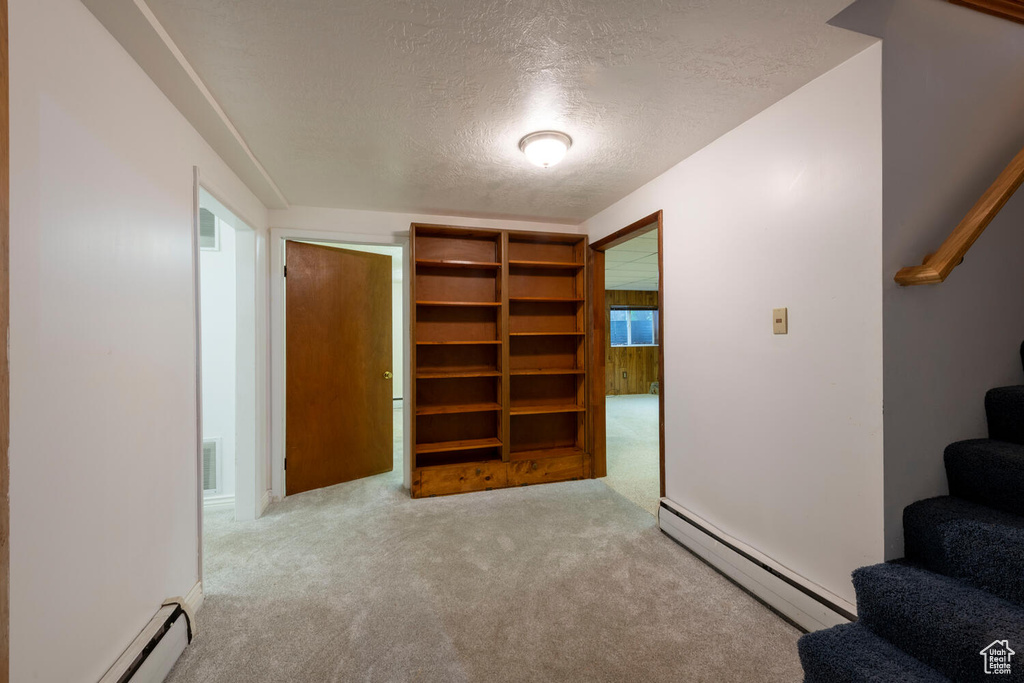 4380 S WANDER LN Holladay, UT 84124