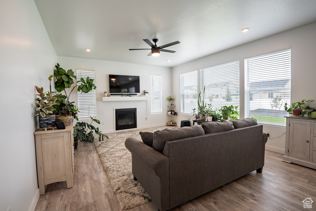 Photo 6 for MLS #2113364 at 7911 N Seattle Slew Rd