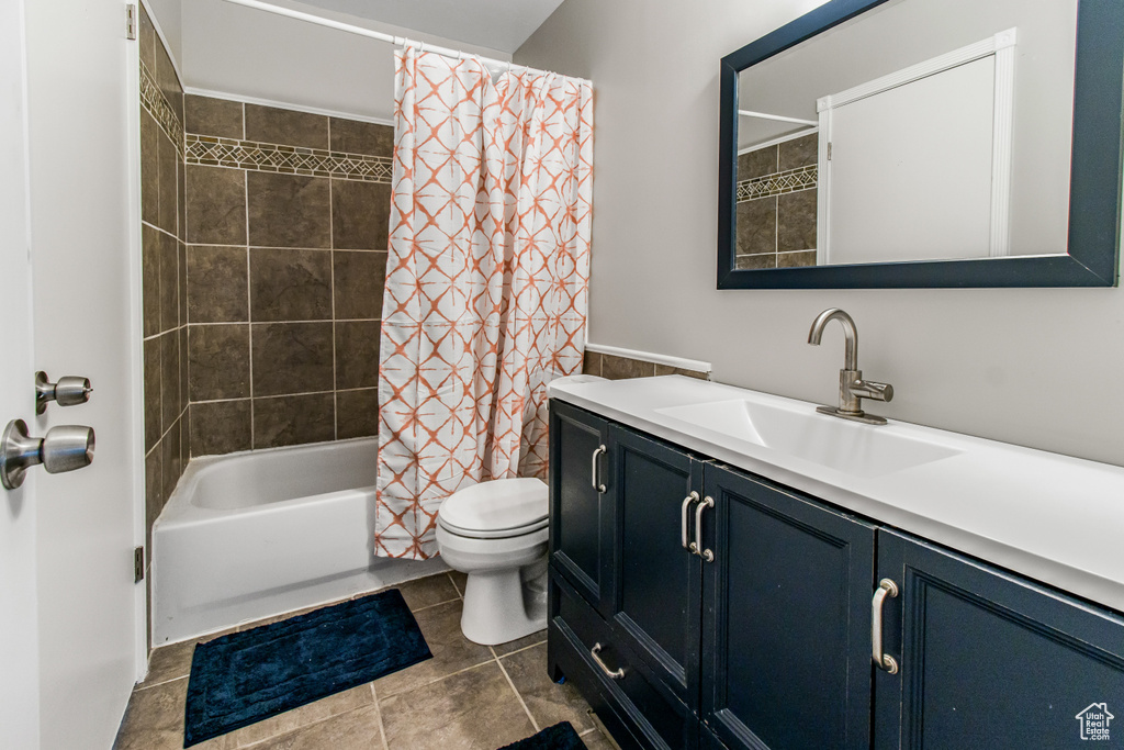 Photo 9 for MLS #2113373 at 5751 W Chantilly Cir