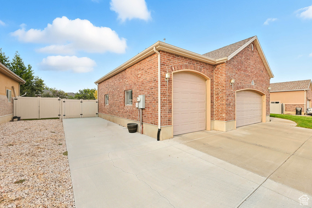 2170 W 1900 S Syracuse, UT 84075