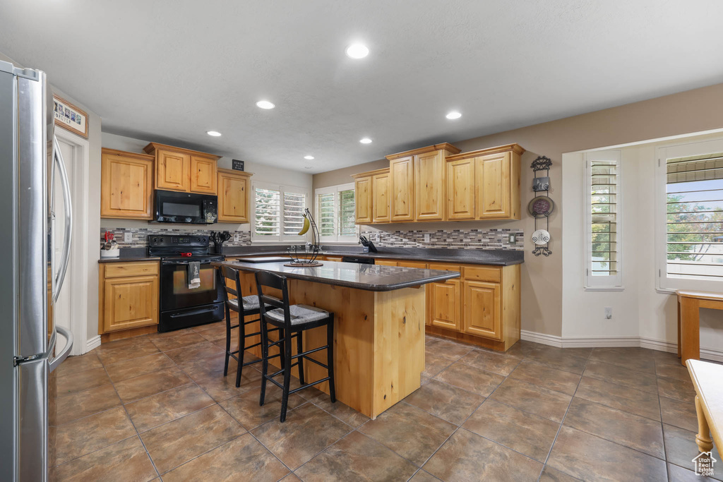 2170 W 1900 S Syracuse, UT 84075