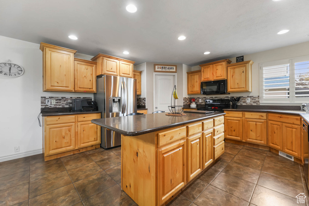 2170 W 1900 S Syracuse, UT 84075