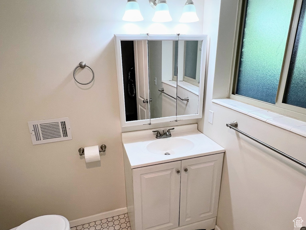 724 S HISLOP Ogden, UT 84404