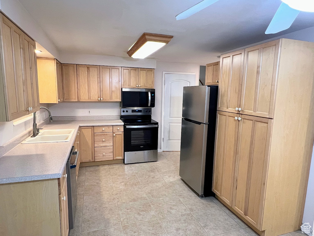 724 S HISLOP Ogden, UT 84404