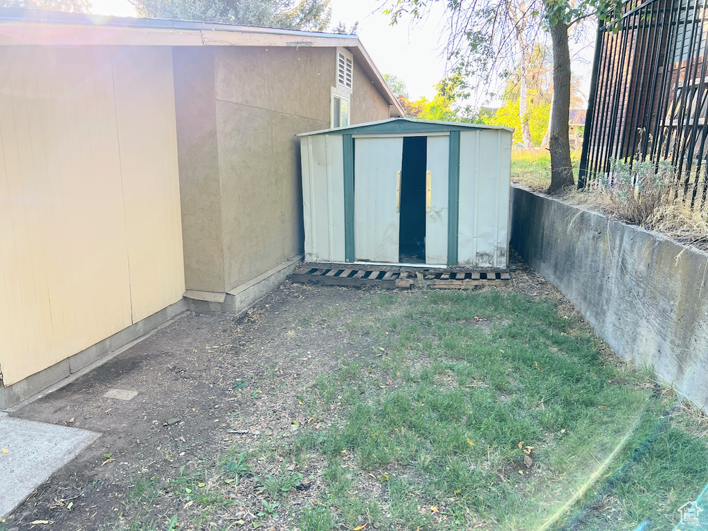 724 S HISLOP Ogden, UT 84404