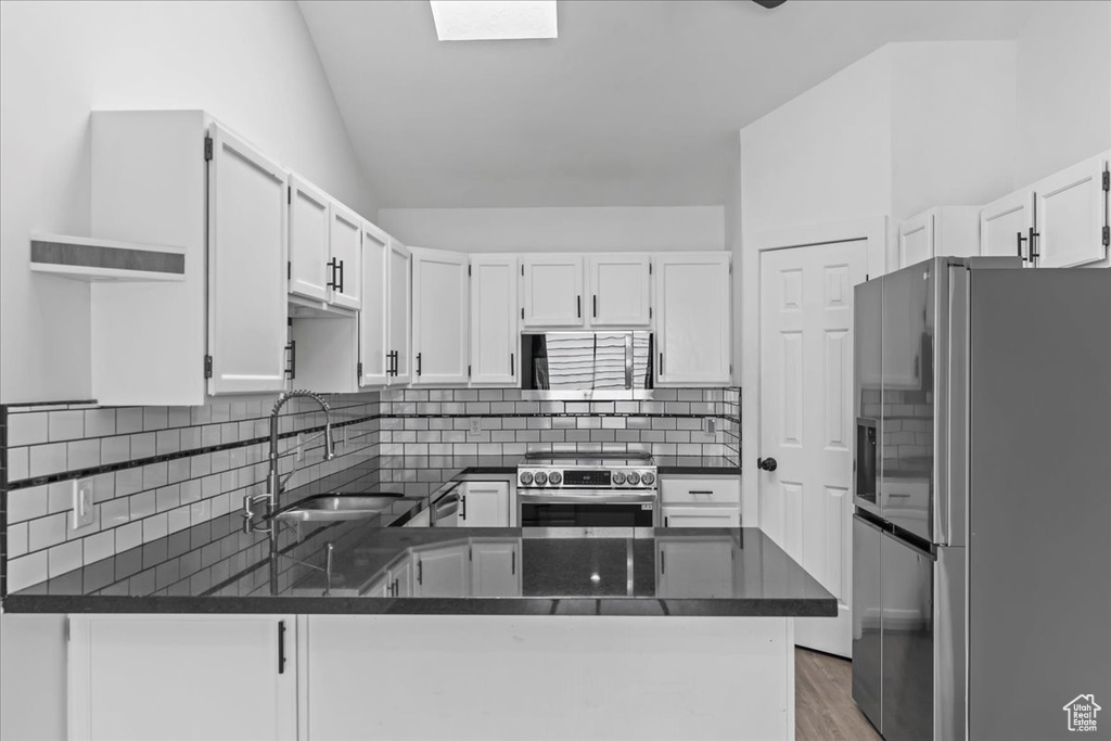 8493 S 3200 W West Jordan, UT 84088