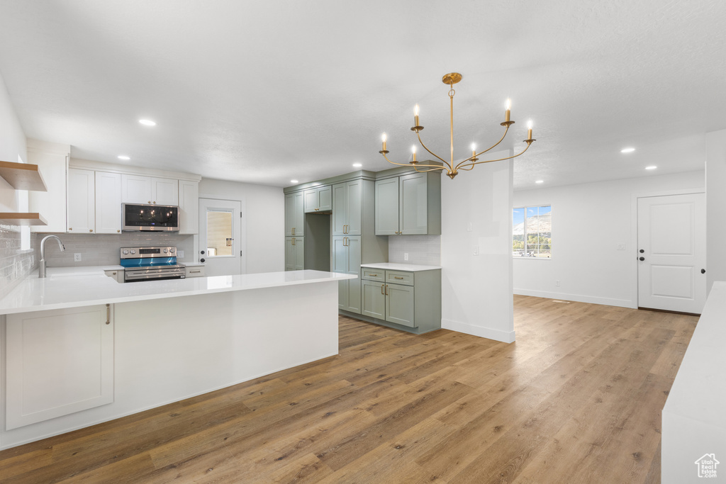 1986 N MAIN ST Orem, UT 84057