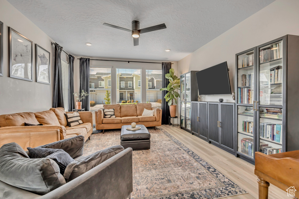 2056 N CHIANTI ST Saratoga Springs, UT 84045