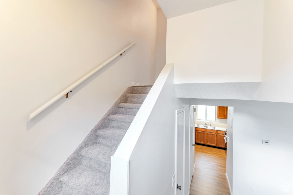 Photo 8 for MLS #2113402 at 111 E Center St #6A