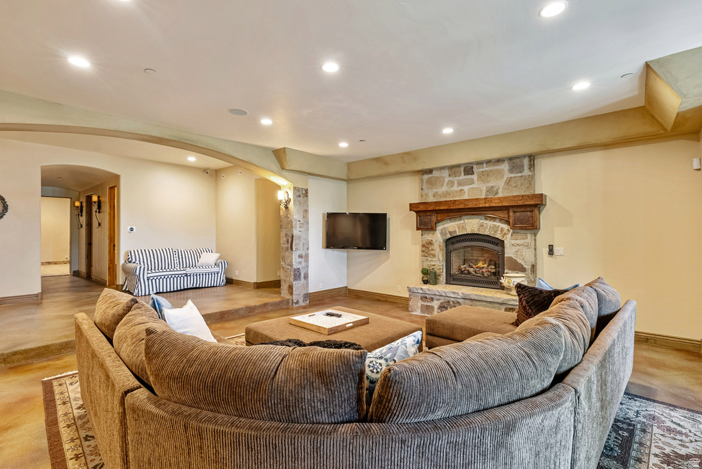 1210 LASSO TRL Hideout, UT 84036