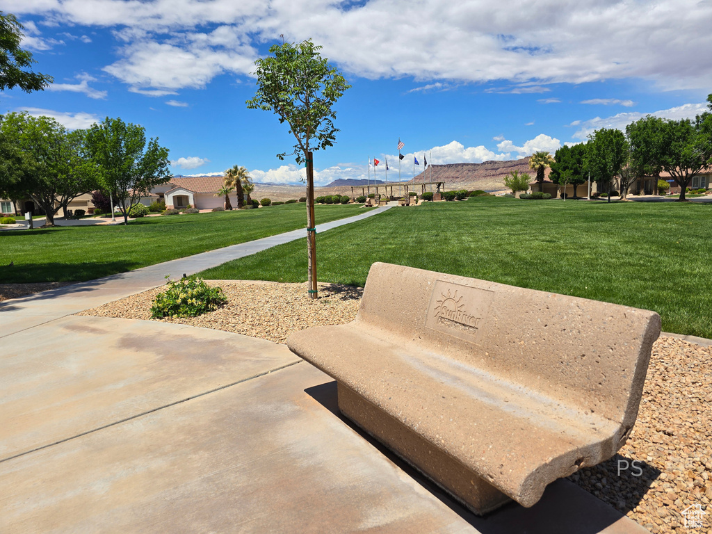 1586 W BONITA BAY CIR St George, UT 84790