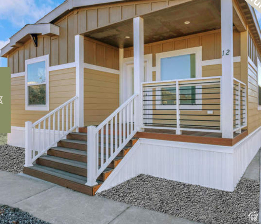 Photo 4 for MLS #2113417 at 1500 N Angel St #12