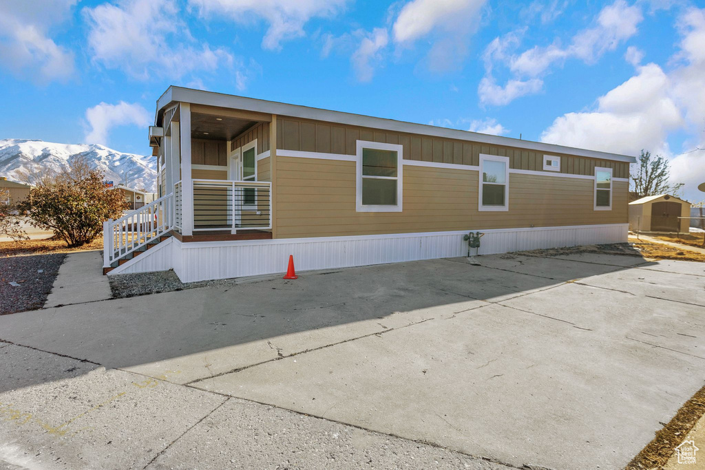 Photo 3 for MLS #2113417 at 1500 N Angel St #12