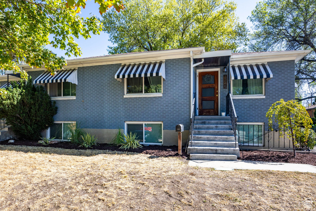 1237 S LAKE ST Salt Lake City, UT 84105